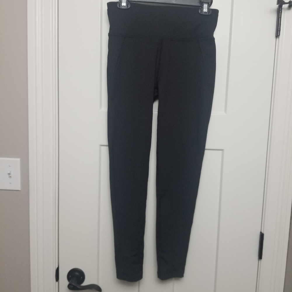 DKNY Black Leggings/Yoga pants. Ladies Medium